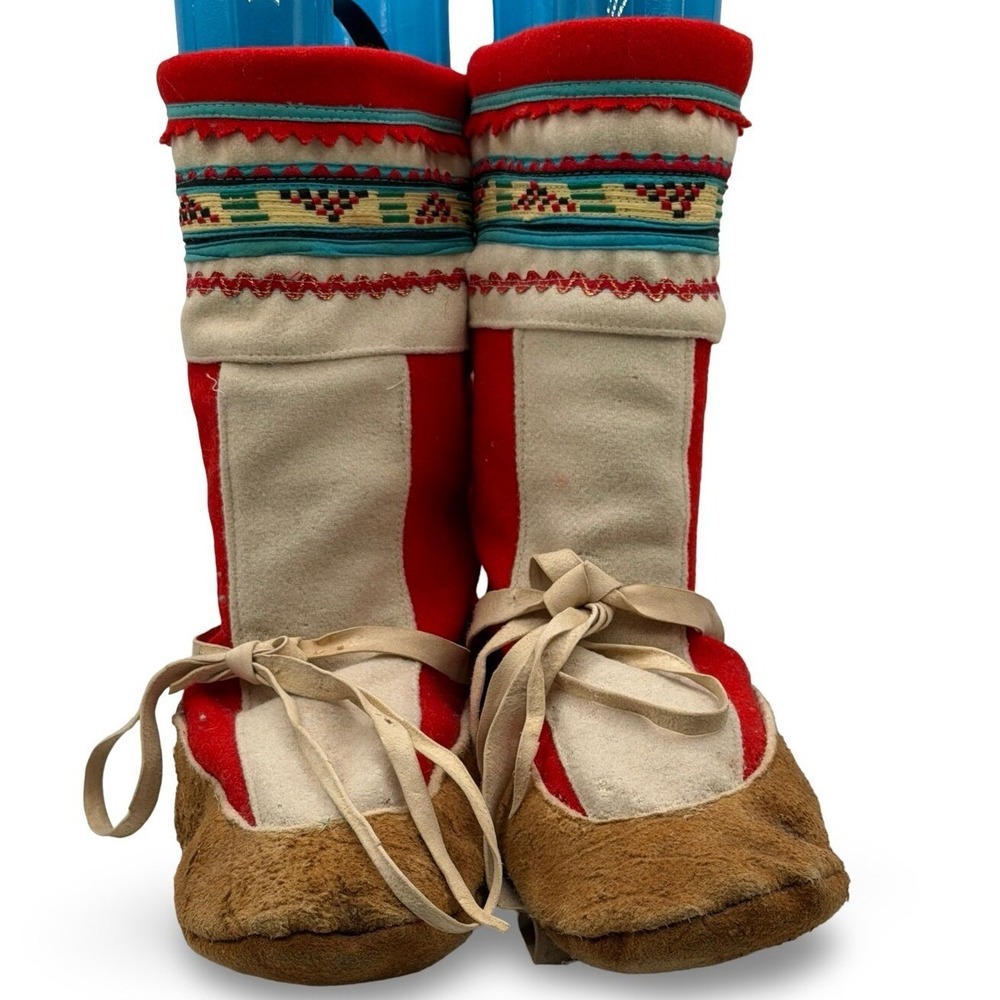 Vintage Northern Mukluk Style Moccasin Boots Suede Red Wool Woven Trim Soft Sole